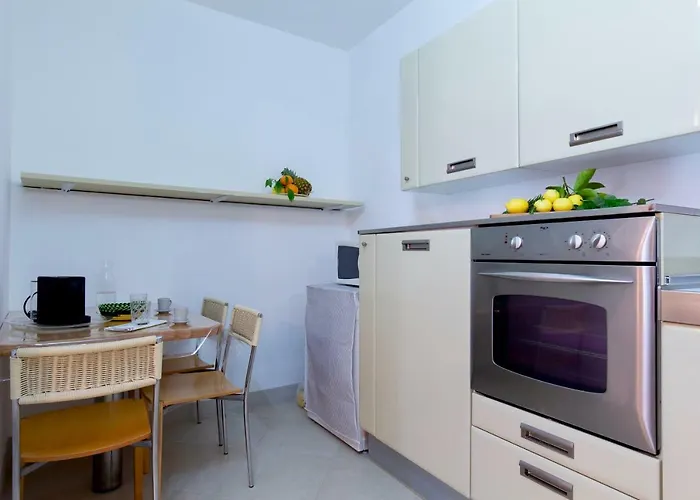 Macrame In Centro Storico A Noto